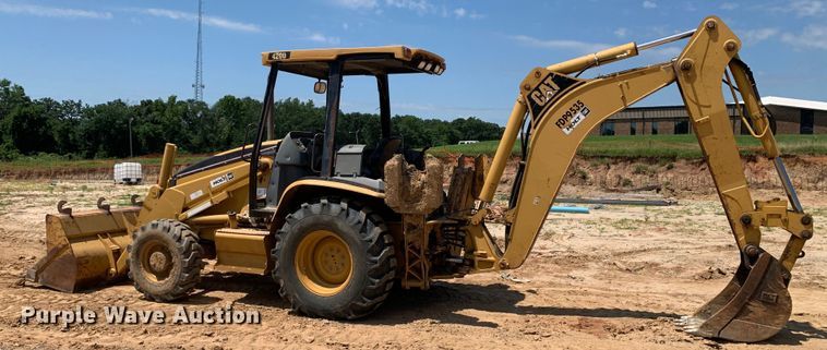 image for item DM7907 2003 Caterpillar 420D industrial tractor