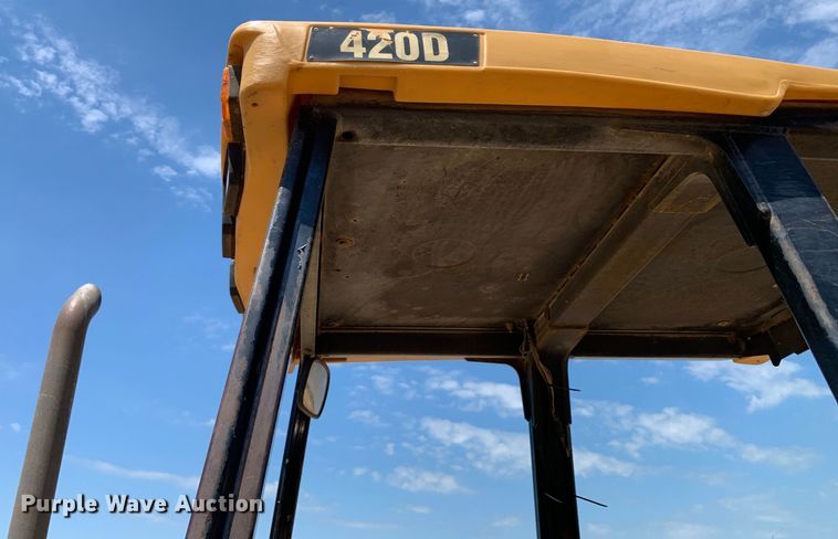 image for item DM7907 2003 Caterpillar 420D industrial tractor