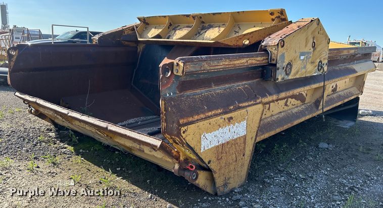 image for item DO6515 Caterpillar 740 ejector bed