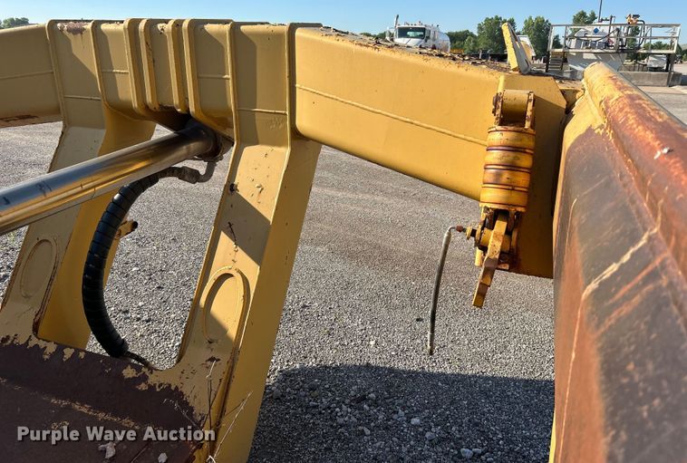 image for item DO6515 Caterpillar 740 ejector bed