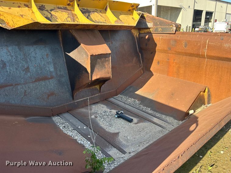 image for item DO6515 Caterpillar 740 ejector bed