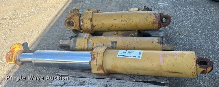 image for item DO6516 Haul truck parts