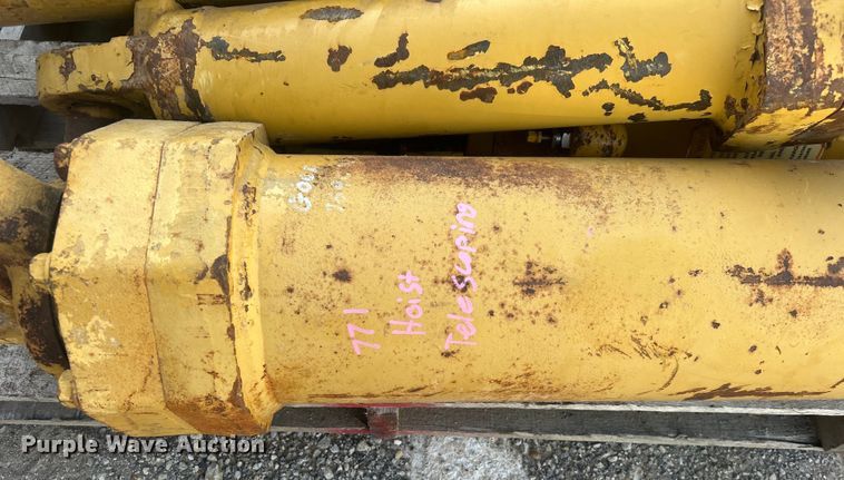 image for item DO6516 Haul truck parts