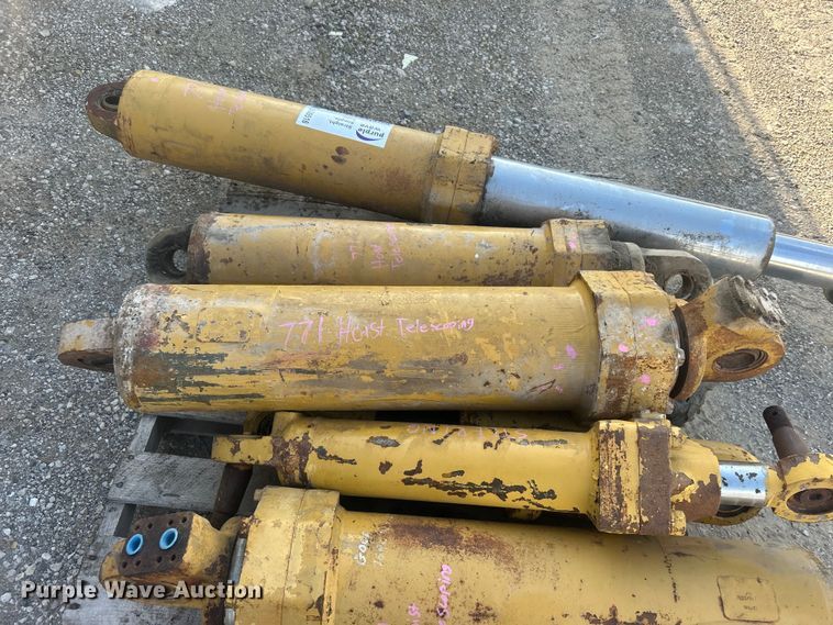 image for item DO6516 Haul truck parts