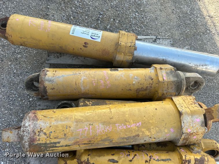 image for item DO6516 Haul truck parts