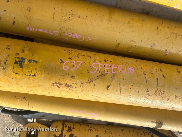 image for item DO6518 (9) hydraulic cylinders