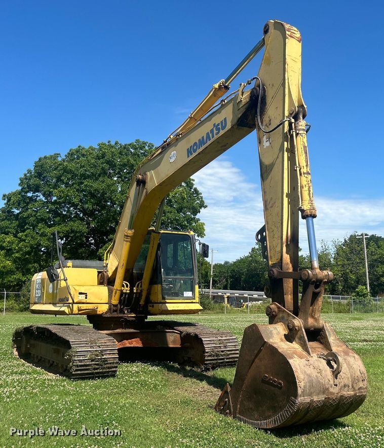 image for item DO6521 2009 Komatsu  PC220LC-8 excavator