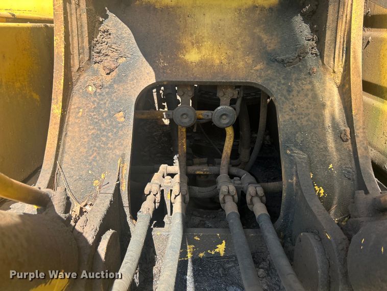 image for item DO6521 2009 Komatsu  PC220LC-8 excavator