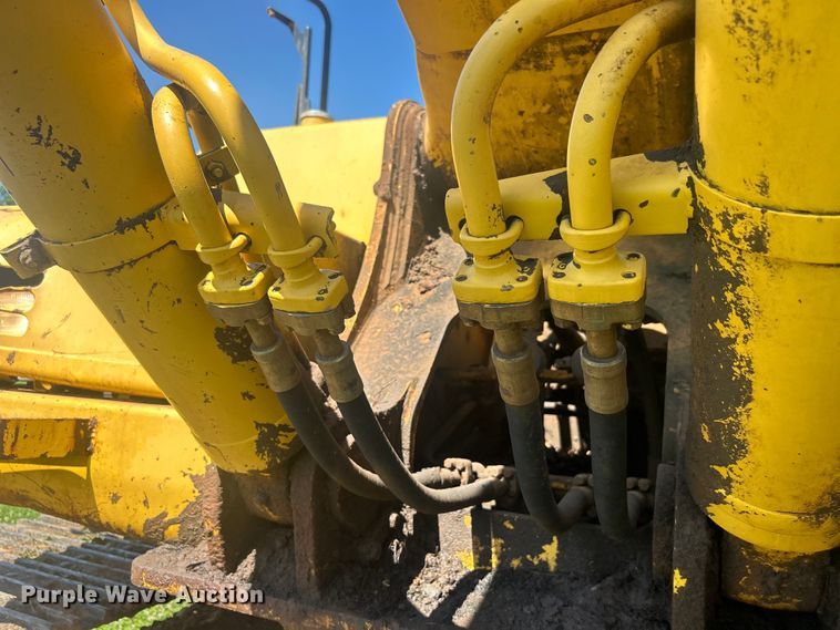 image for item DO6521 2009 Komatsu  PC220LC-8 excavator