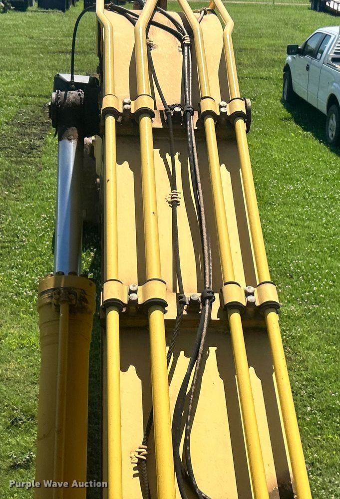 image for item DO6521 2009 Komatsu  PC220LC-8 excavator