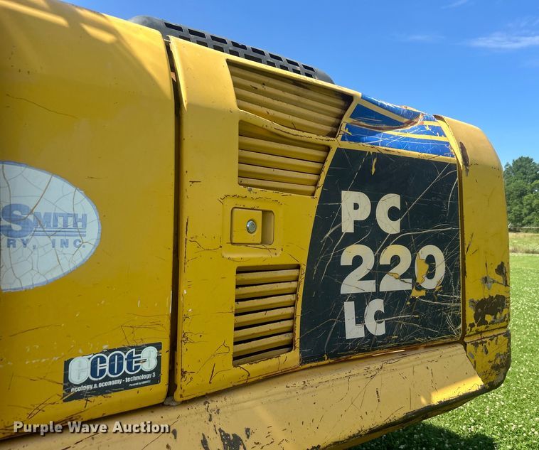 image for item DO6521 2009 Komatsu  PC220LC-8 excavator