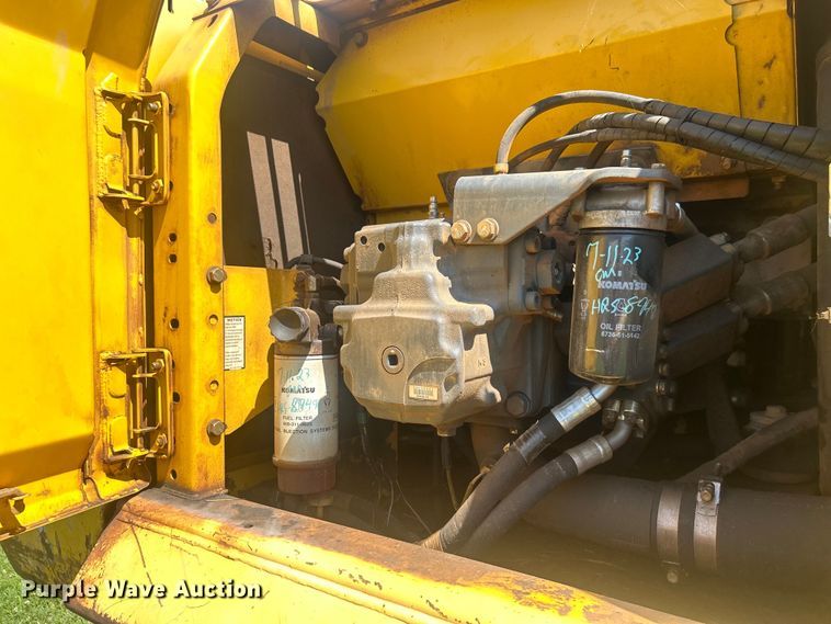 image for item DO6521 2009 Komatsu  PC220LC-8 excavator
