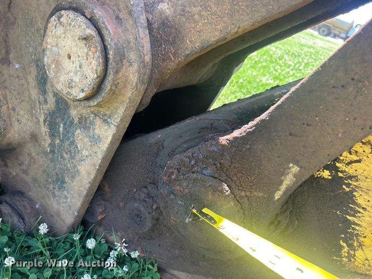 image for item DO6521 2009 Komatsu  PC220LC-8 excavator