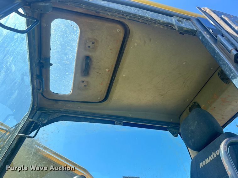 image for item DO6521 2009 Komatsu  PC220LC-8 excavator