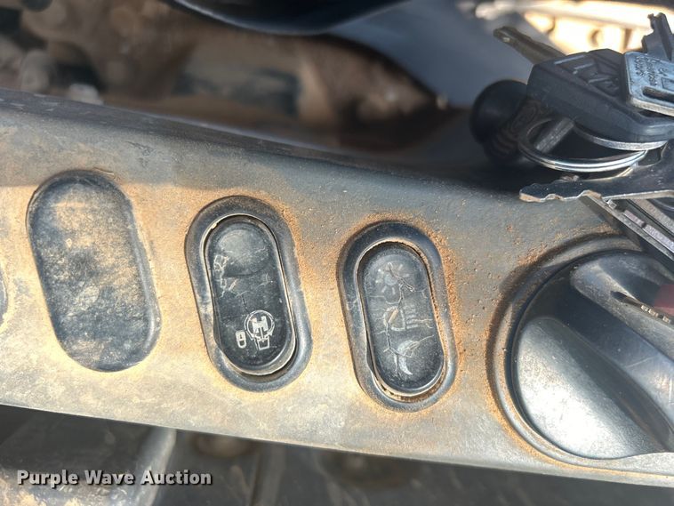 image for item DO6521 2009 Komatsu  PC220LC-8 excavator