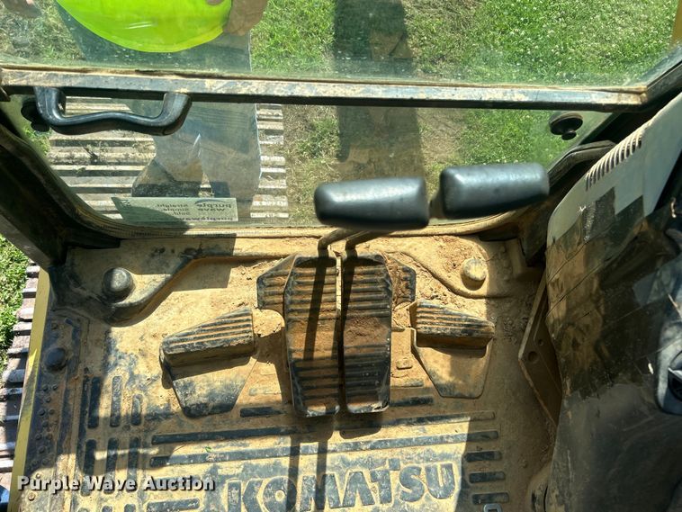 image for item DO6521 2009 Komatsu  PC220LC-8 excavator