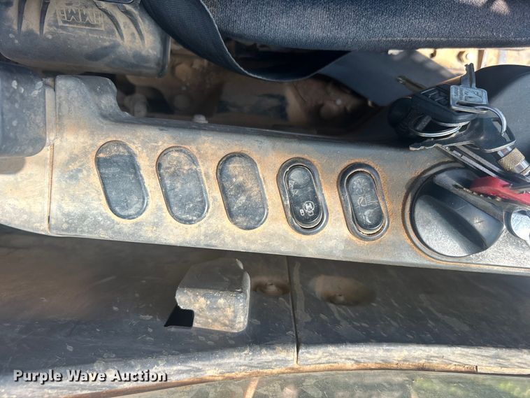 image for item DO6521 2009 Komatsu  PC220LC-8 excavator