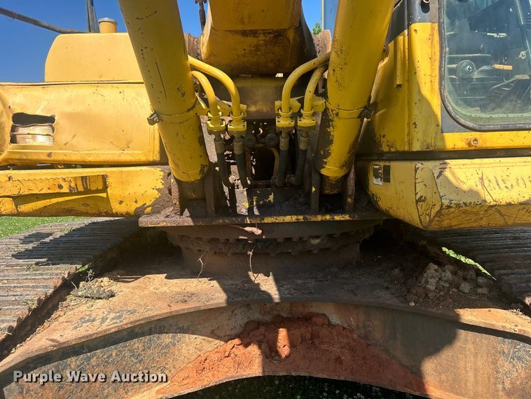 image for item DO6521 2009 Komatsu  PC220LC-8 excavator