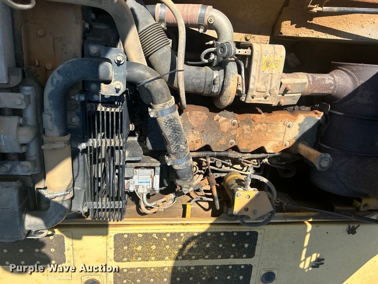 image for item DO6521 2009 Komatsu  PC220LC-8 excavator