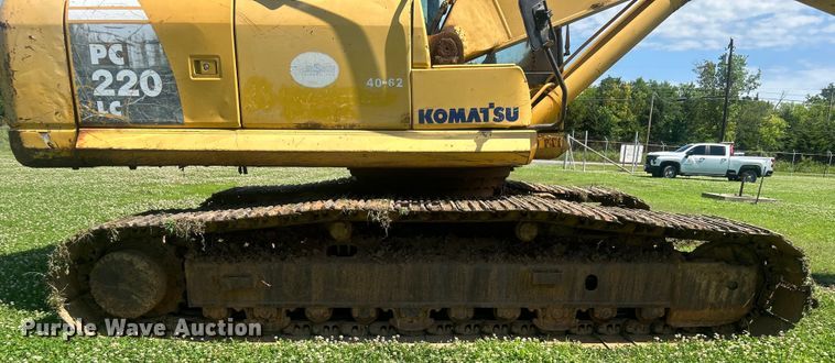 image for item DO6521 2009 Komatsu  PC220LC-8 excavator