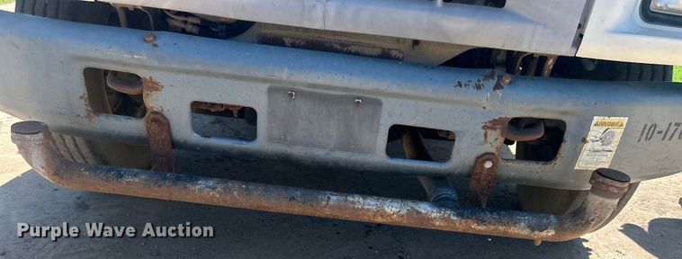 image for item DO6522 1999 Ford F800 water truck