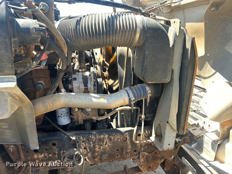 image for item DO6522 1999 Ford F800 water truck