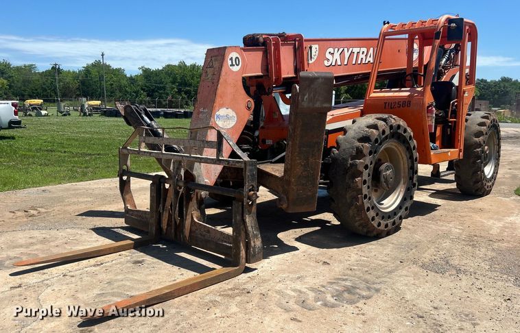 image for item DO6523 2012 JLG Skytrak 10042 telehandler