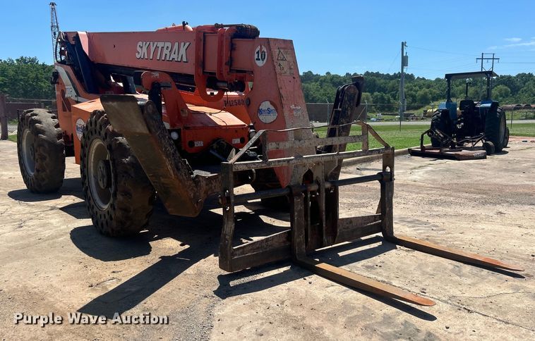 image for item DO6523 2012 JLG Skytrak 10042 telehandler