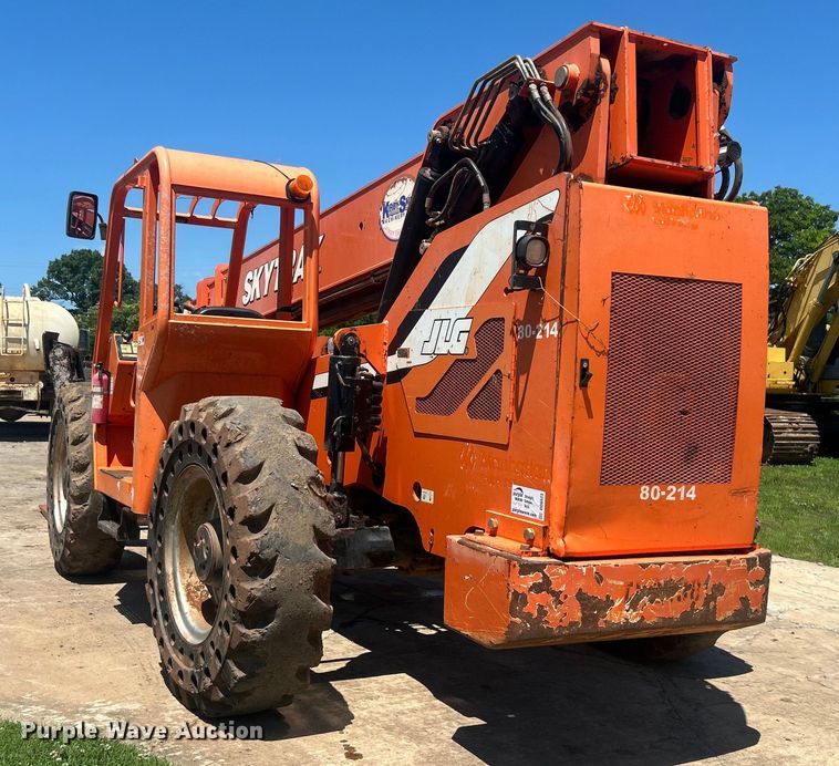 image for item DO6523 2012 JLG Skytrak 10042 telehandler