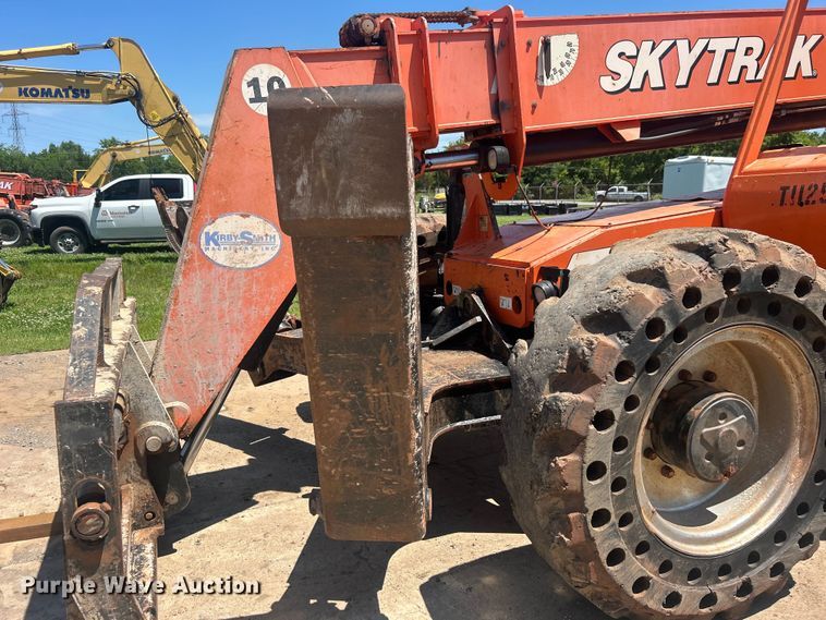 image for item DO6523 2012 JLG Skytrak 10042 telehandler