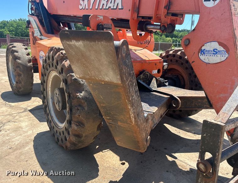 image for item DO6523 2012 JLG Skytrak 10042 telehandler