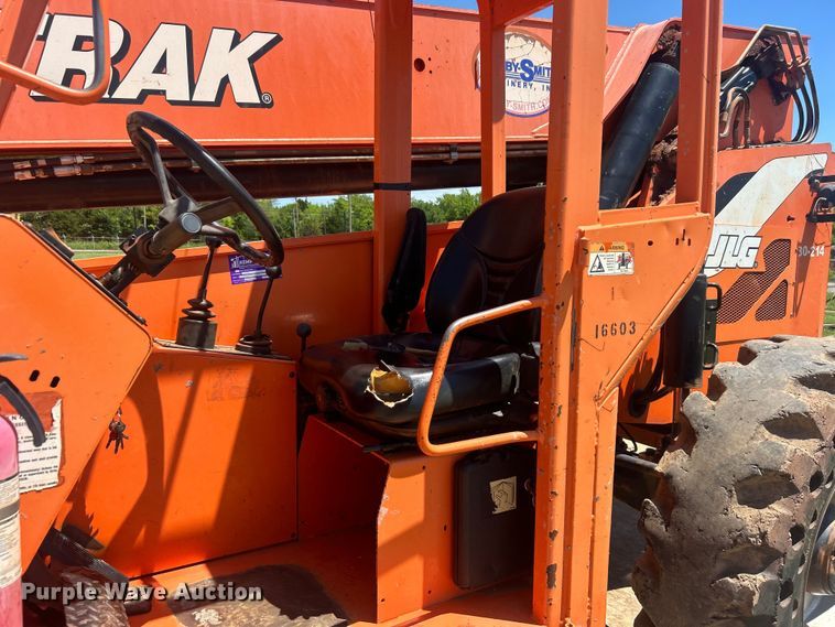image for item DO6523 2012 JLG Skytrak 10042 telehandler