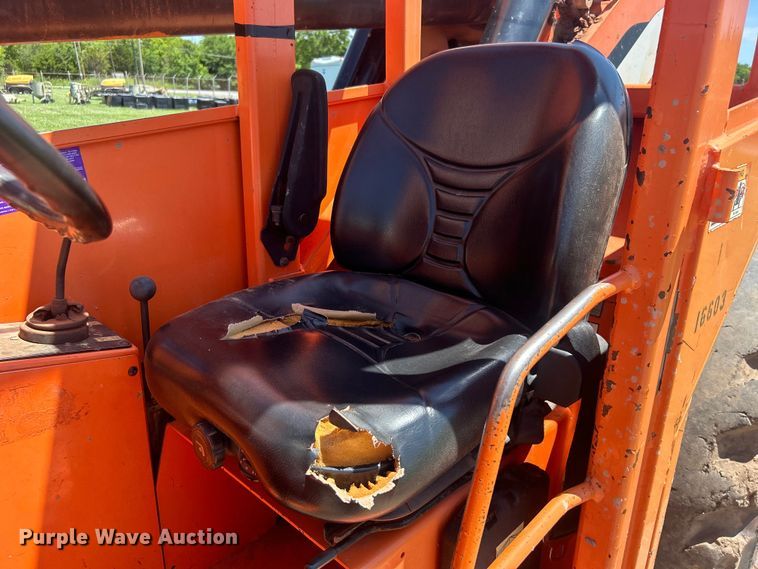 image for item DO6523 2012 JLG Skytrak 10042 telehandler