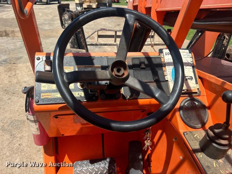 image for item DO6523 2012 JLG Skytrak 10042 telehandler