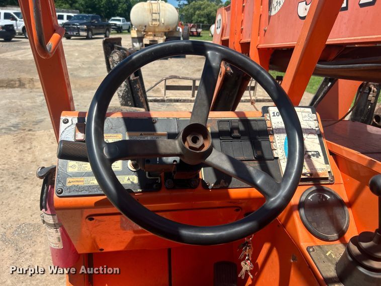image for item DO6523 2012 JLG Skytrak 10042 telehandler