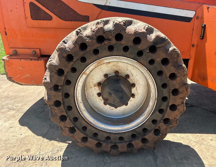 image for item DO6523 2012 JLG Skytrak 10042 telehandler