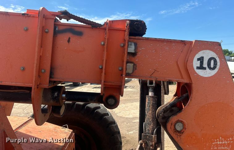 image for item DO6524 2013 JLG Skytrak 10042 telehandler