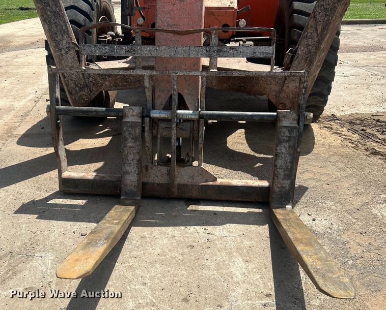 image for item DO6524 2013 JLG Skytrak 10042 telehandler