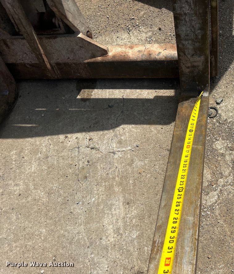 image for item DO6524 2013 JLG Skytrak 10042 telehandler