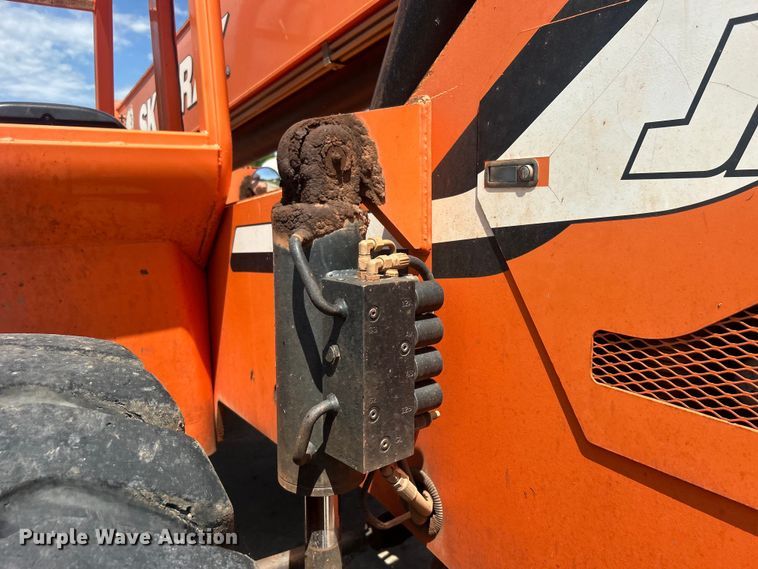 image for item DO6524 2013 JLG Skytrak 10042 telehandler