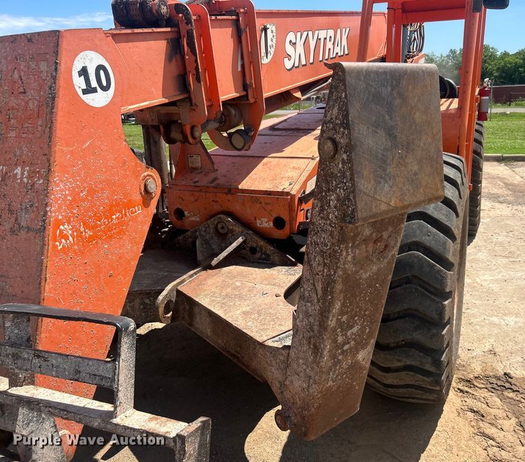 image for item DO6524 2013 JLG Skytrak 10042 telehandler