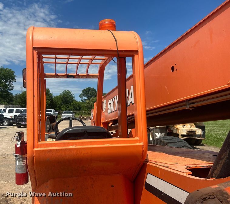 image for item DO6524 2013 JLG Skytrak 10042 telehandler