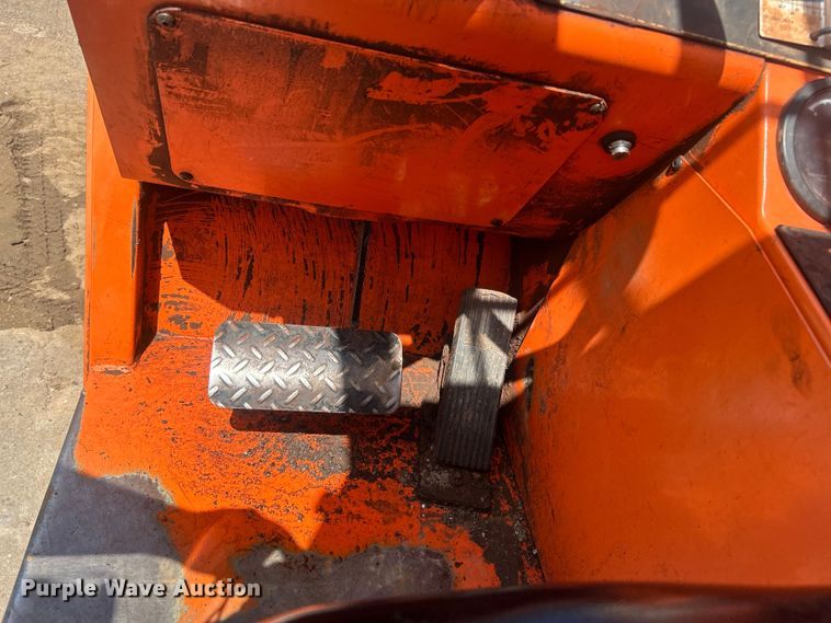 image for item DO6524 2013 JLG Skytrak 10042 telehandler