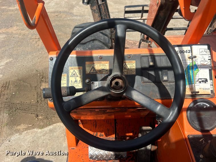 image for item DO6524 2013 JLG Skytrak 10042 telehandler