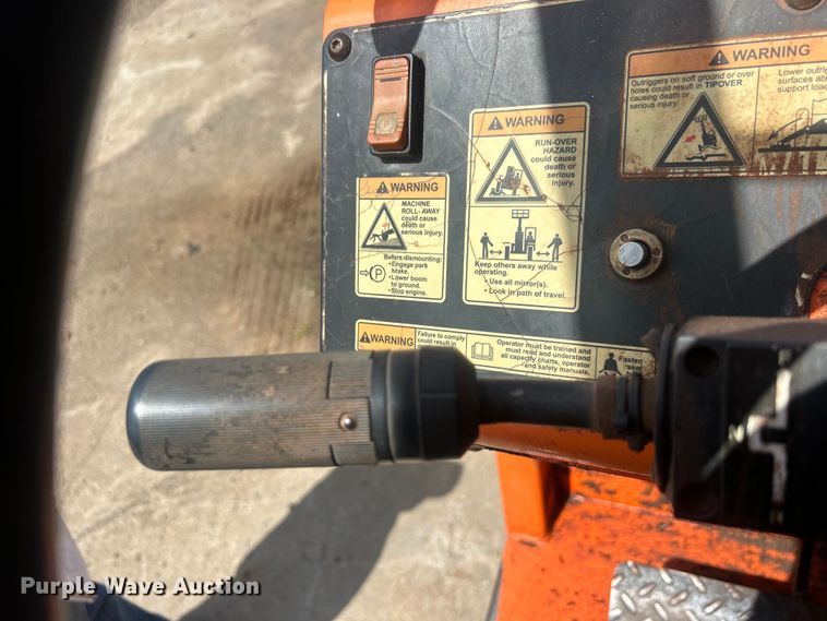 image for item DO6524 2013 JLG Skytrak 10042 telehandler