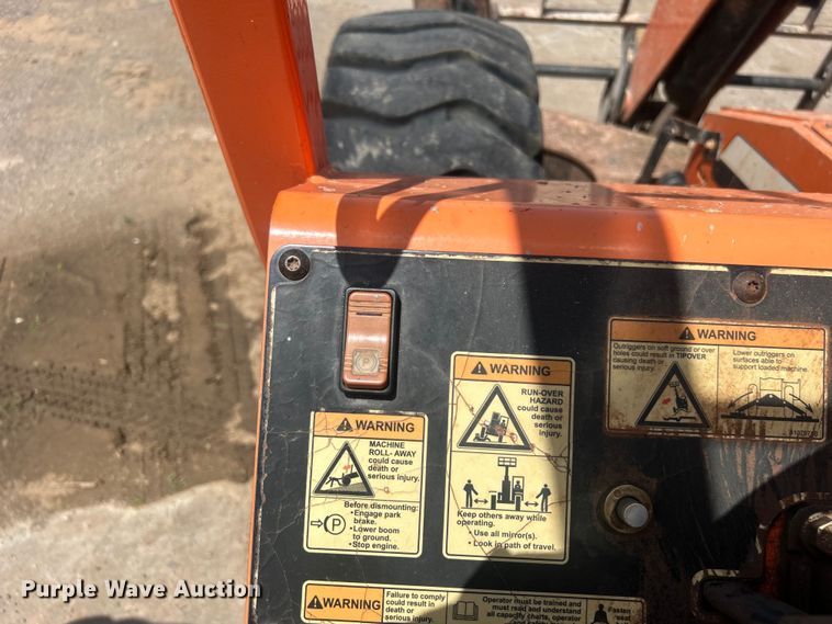 image for item DO6524 2013 JLG Skytrak 10042 telehandler