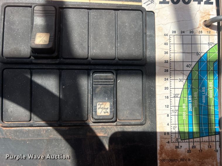 image for item DO6524 2013 JLG Skytrak 10042 telehandler