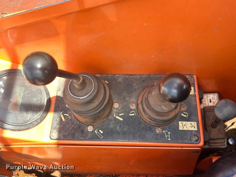 image for item DO6524 2013 JLG Skytrak 10042 telehandler