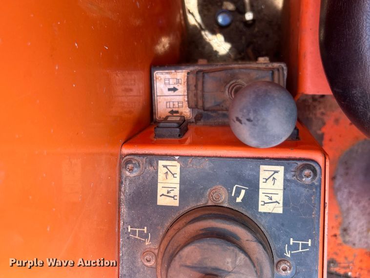 image for item DO6524 2013 JLG Skytrak 10042 telehandler