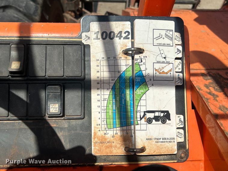 image for item DO6524 2013 JLG Skytrak 10042 telehandler
